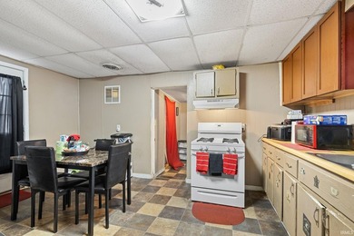 Great opportunity near downtown shopping and restaurants! This - photo 8