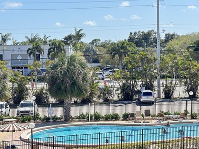 Welcome to this inviting condo in the desirable 55+ gated - photo 12