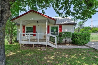 Lake Home For Sale in Lake Bridgeport, Texas