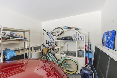 This is an incredible opportunity to own a beautiful condo with - photo 31