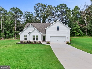 (private lake, pond, coastal) Home For Sale in Moreland Georgia