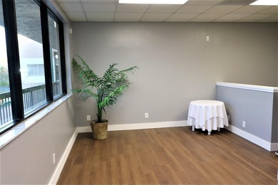 PROFESSIONAL OFFICE CONDO Great opportunity to own this unique & - photo 10