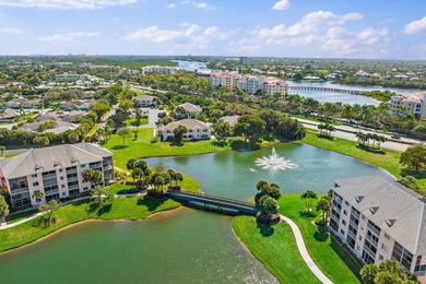 Tropical in feel, this elegant apartment is part of Jupiter Bay - photo 1