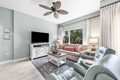 Rarely available in Luau I, this beautifully updated corner-unit - photo 8