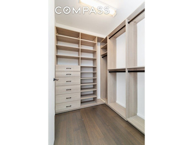 Walk into 16B full floor to beautiful S-Curve windows with South - photo 11