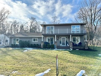 Half Moon Lake - Washtenaw County Home Active Under Contract in Gregory Michigan