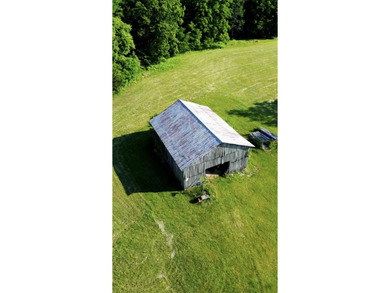 Highlights: This property offers a charming cabin-style 3 bed/2 - photo 7