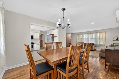 Welcome to 567 Pearl Street! This expansive and well maintained - photo 8