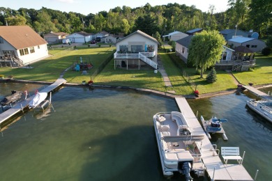 Donnell Lake Home For Sale in Vandalia Michigan