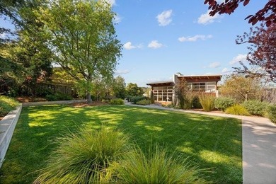 Striking contemporary architecture and San Francisco Bay views - photo 12