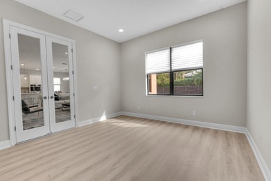 Amazing opportunity to enjoy this bespoke home with over 4,200 - photo 12