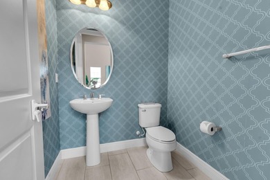 Amazing opportunity to enjoy this bespoke home with over 4,200 - photo 13