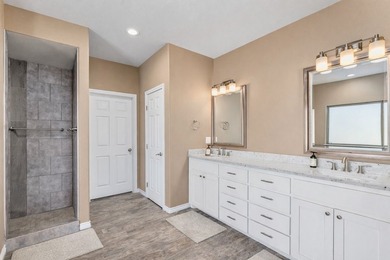 Live the lake lifestyle you've always dreamed of with this - photo 16