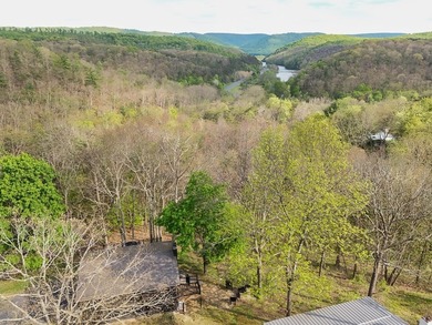 Escape to this Charming Cottage Retreat, a proven and active - photo 17