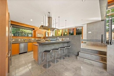 Striking contemporary architecture and San Francisco Bay views - photo 18