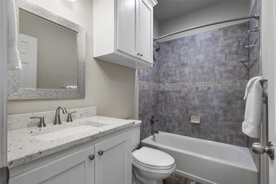 Live the lake lifestyle you've always dreamed of with this - photo 18