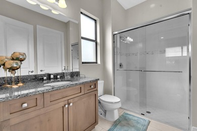 Amazing opportunity to enjoy this bespoke home with over 4,200 - photo 20
