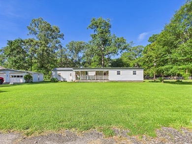 Lake Sam Rayburn  Home For Sale in Huntington Texas