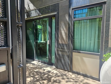Enjoy city living at the Metropolitan on Rincon Hill. 2-bedroom - photo 24