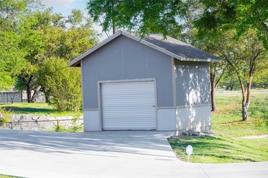 Live the lake lifestyle you've always dreamed of with this - photo 33
