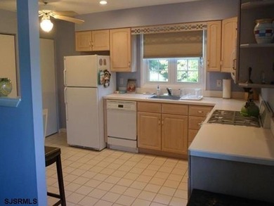 At 110 Lakeview Drive in Egg Harbor Township, this 3,080 sq ft - photo 3