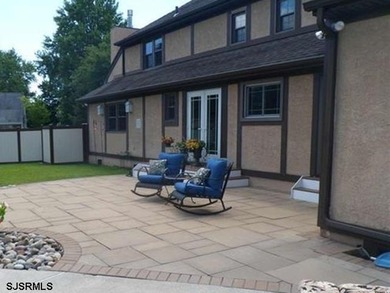 At 110 Lakeview Drive in Egg Harbor Township, this 3,080 sq ft - photo 4