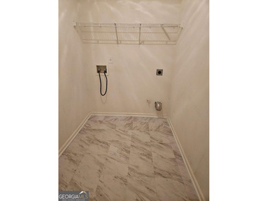Welcome to this beautifully refreshed 4-bedroom, 2.5-bath home - photo 6