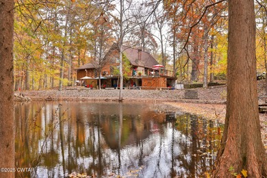 (private lake, pond, creek) Home For Sale in Palmersville Tennessee