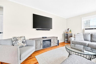 Welcome to this charming two-bedroom co-op located in the - photo 14