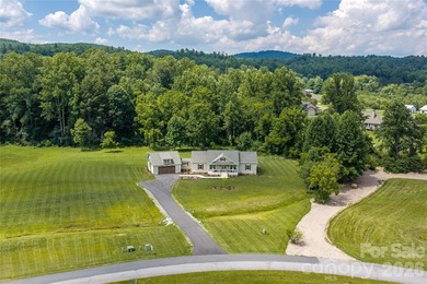 Welcome to 90 Saddle Club Lane - a rare opportunity offering - photo 2