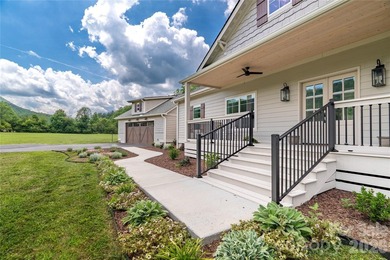 Welcome to 90 Saddle Club Lane - a rare opportunity offering - photo 4