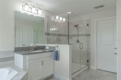 Six Bedroom upgraded smart home in gated community with pool - photo 44