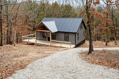 MOTIVATED SELLERS! Beautiful NEW CONSTRUCTION retreat on The - photo 4