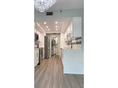 Luxuriously Renovated Waterfront Living in East Boca Raton - photo 7