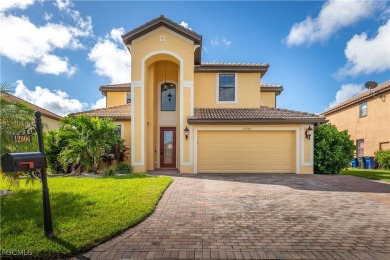 Lake Home For Sale in Fort Myers, Florida