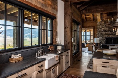 Big 5 Ranch is in Livingston, Montana, a distinguished western - photo 10