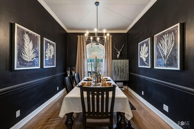 Welcome to this beautifully maintained 4-bedroom, 2.5-bath home - photo 14