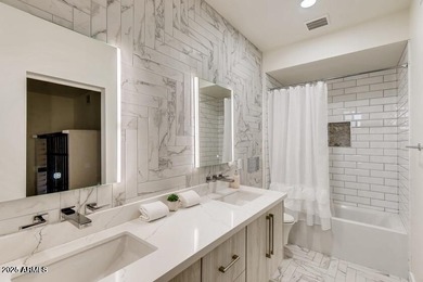PRICED TO SELL!! This stunning 2,463 sqft contemporary townhouse - photo 15