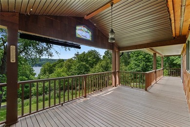 Quintessential West Bluff Drive on Keuka Lake. Nestled among the - photo 22