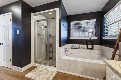 Welcome to this beautifully maintained 4-bedroom, 2.5-bath home - photo 24