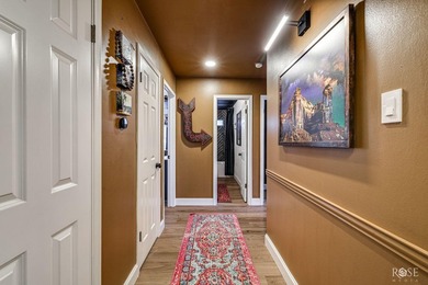 Welcome to this beautifully maintained 4-bedroom, 2.5-bath home - photo 25