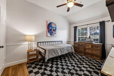 Welcome to this beautifully maintained 4-bedroom, 2.5-bath home - photo 26