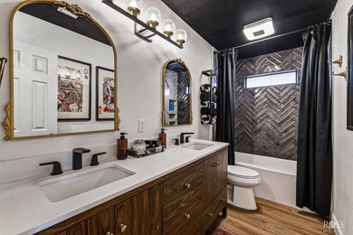 Welcome to this beautifully maintained 4-bedroom, 2.5-bath home - photo 28