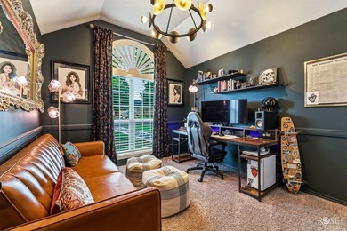 Welcome to this beautifully maintained 4-bedroom, 2.5-bath home - photo 30