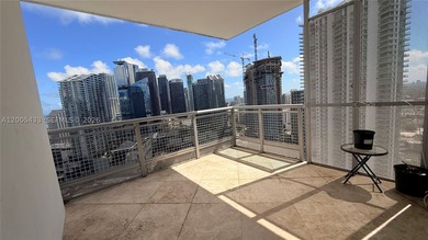 High-floor, east-facing unit at Wind by Neo with breathtaking - photo 3