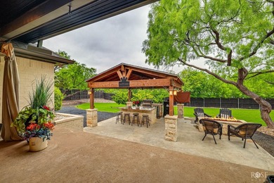 Welcome to this beautifully maintained 4-bedroom, 2.5-bath home - photo 37