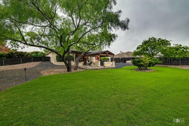 Welcome to this beautifully maintained 4-bedroom, 2.5-bath home - photo 41