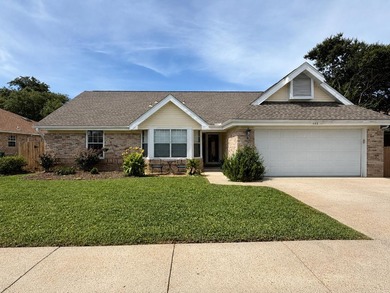 Welcome to your dream home in the heart of Destin, where comfort - photo 2