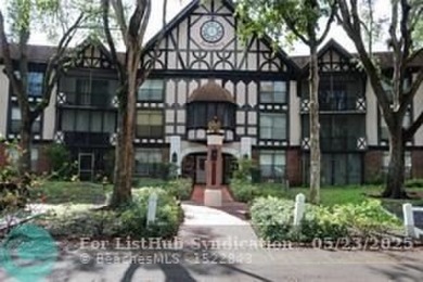 Lake Condo For Sale in Lauderhill, Florida