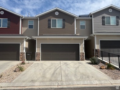 Great Salt Lake Townhome/Townhouse For Sale in Cedar City Utah